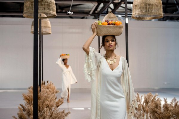 Les pantalons cargo femme : style et praticité au quotidien