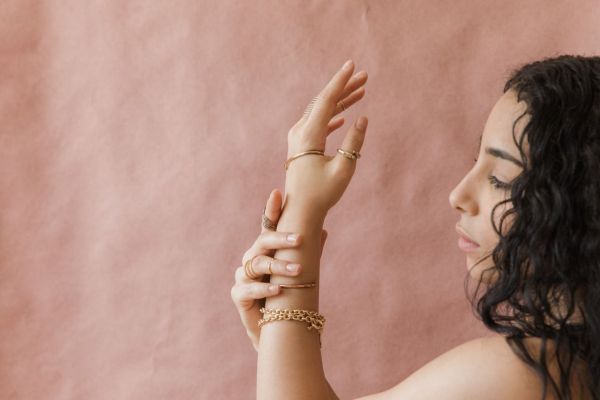 Bijoux d'exception : profitez des promotions chez julien d'orcel