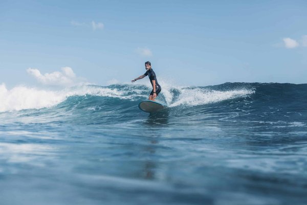 Quels sont les meilleurs spots de surf débutant en France?